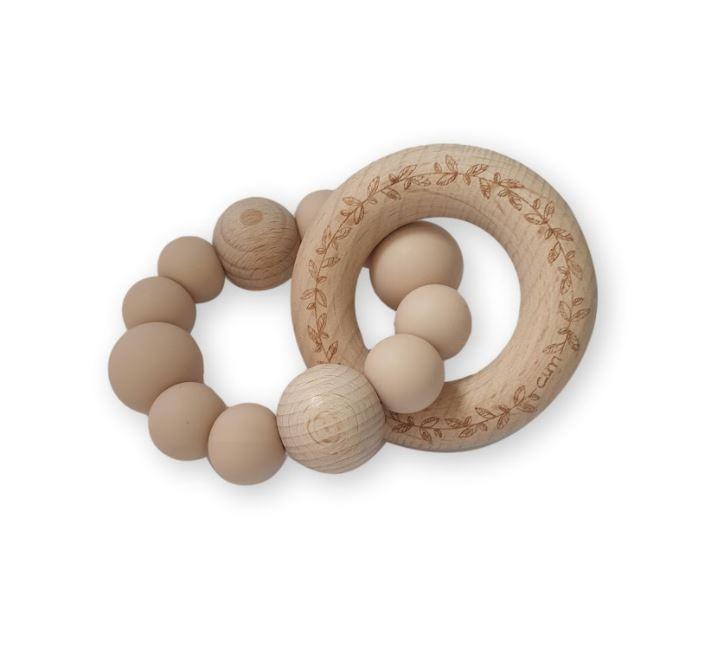Chewies & More - Engraved rattle pale pink 