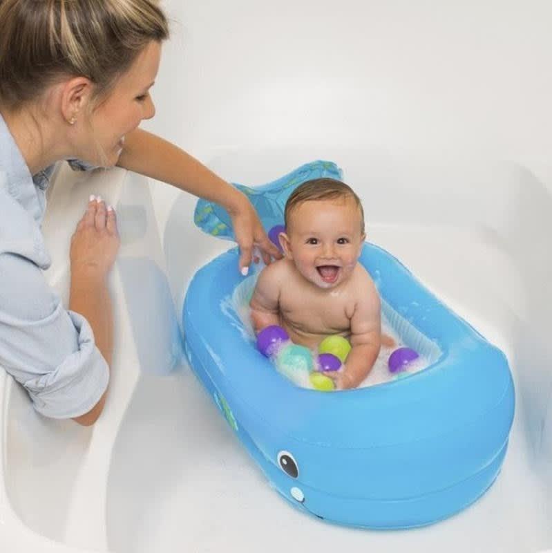 Infantino - Bath - Whale Bubble Ball Inflatable Tub