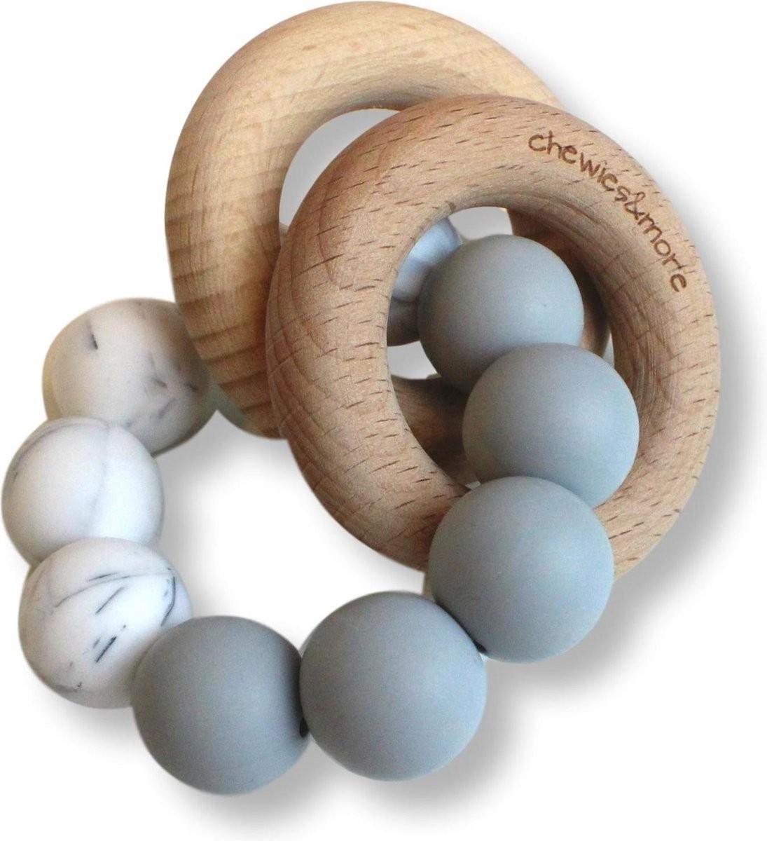 Chewies & More - Basic rattle lichtgrijs / marble
