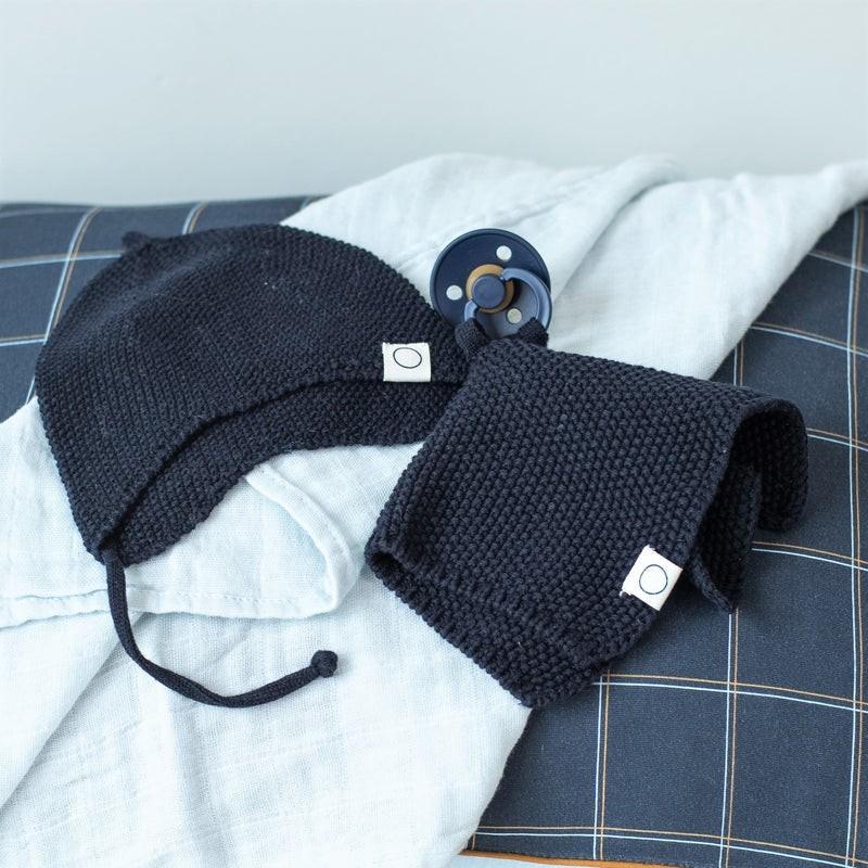 Coco & Pine - Knitted Fopspeenketting - Navy